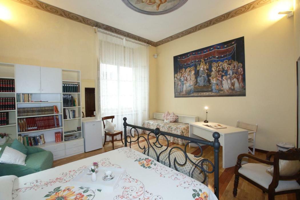 Residenza D'Epoca Montanini Bed & Breakfast Siena Eksteriør bilde