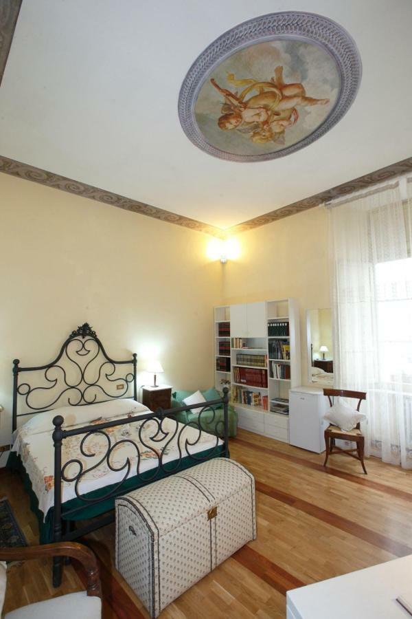 Residenza D'Epoca Montanini Bed & Breakfast Siena Eksteriør bilde